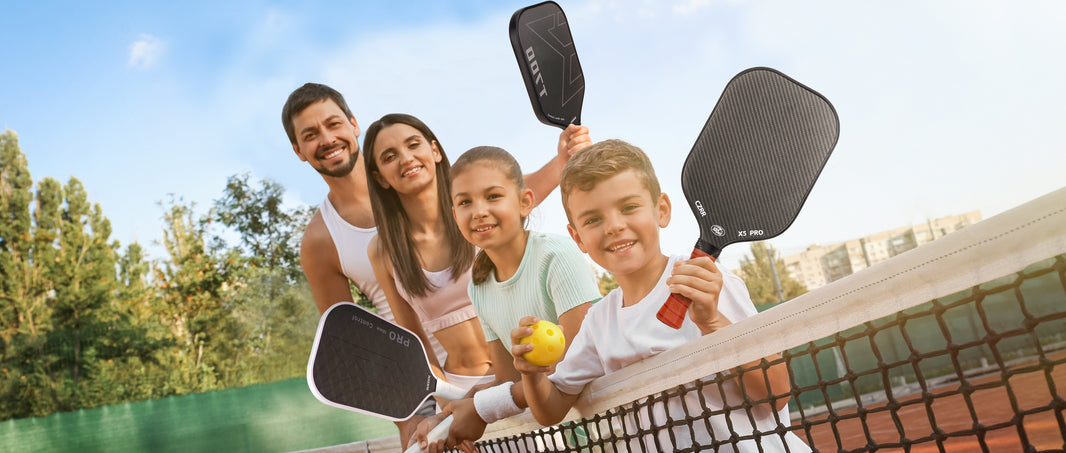 What is the best material for a pickleball paddle？